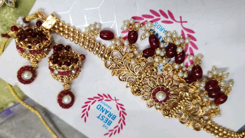 Red Purl Beautiful Necklace With Jhumka