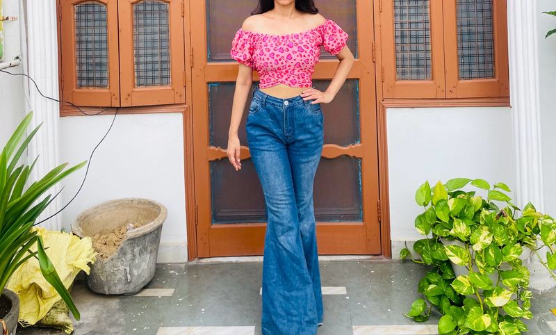 Puff Sleeves Tie Up Crop Top