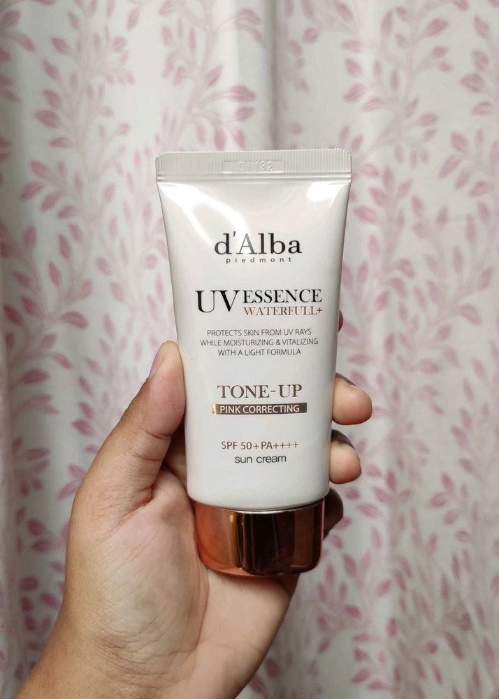 d&#39;Alba UV Essence Tone-Up Sun Cream