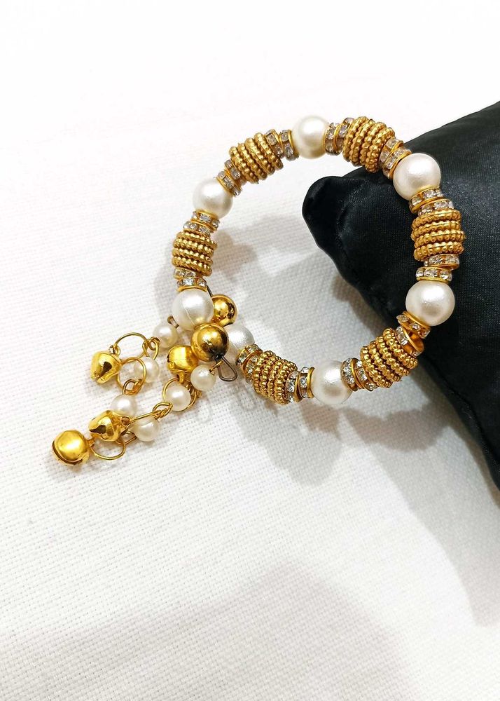 Pearl &amp; Gold Bangle