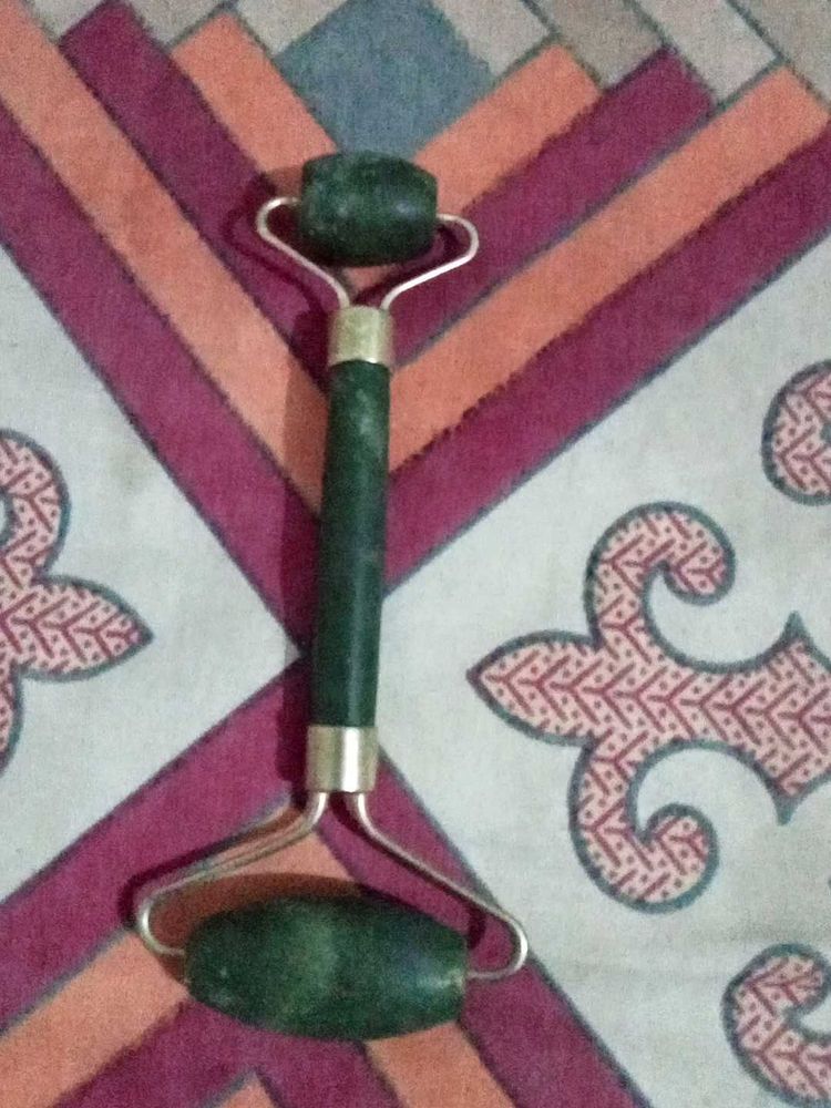 Jade Roller