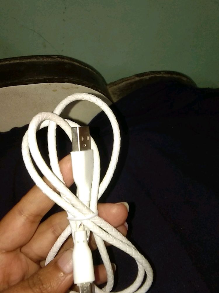 Charger 🆕 3G Gold Brand New