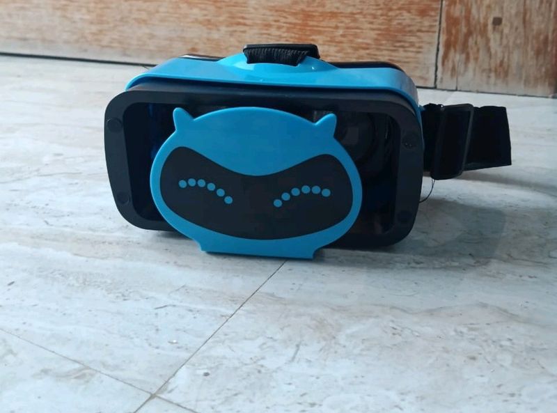 It Is VR HEADSET