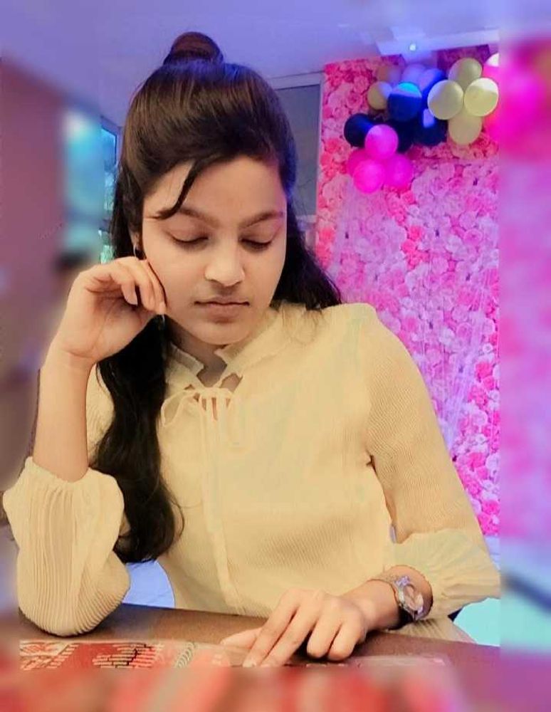 Stylish Women&#39;s Top