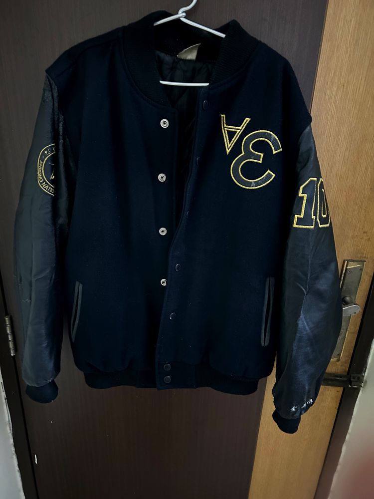 Unique Dashing Thrifted Jacket For Men