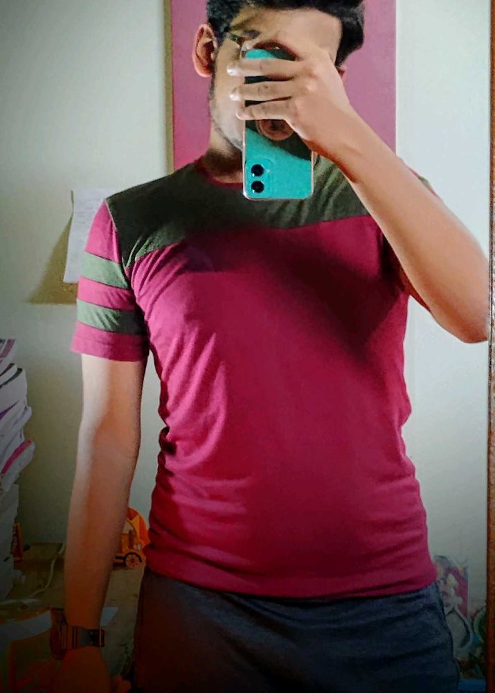 Maroon T-Shirt For Men 👕 (Round-Neck) 🟥
