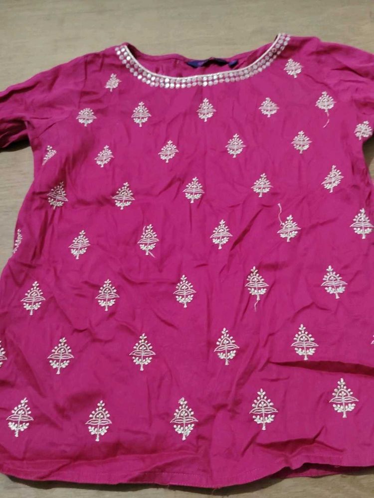 Magenta Top With Umbrella Sleeve And Embroidery