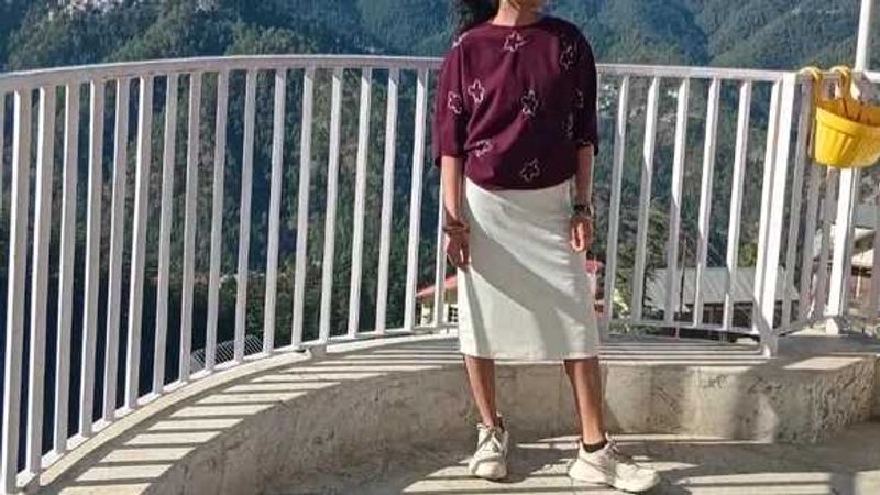 long  White Skirt