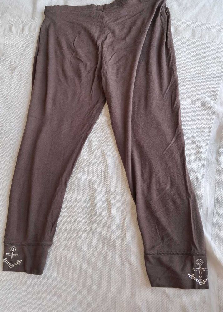Anchor Detail Short Leging