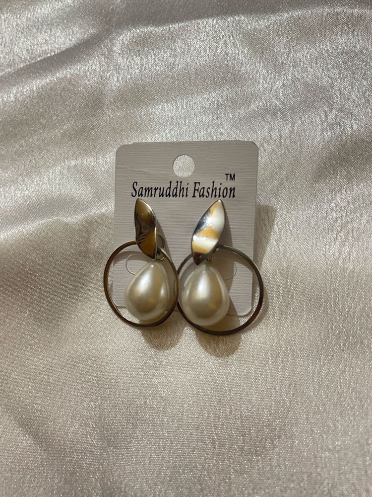 Elegant Pearl Drop Earrings