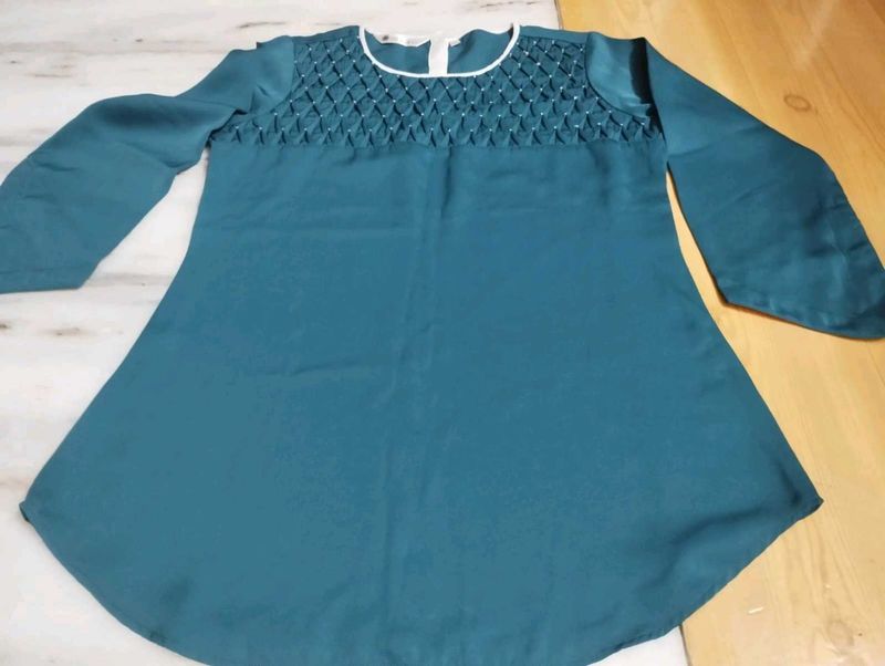 5 Tops For 300rs