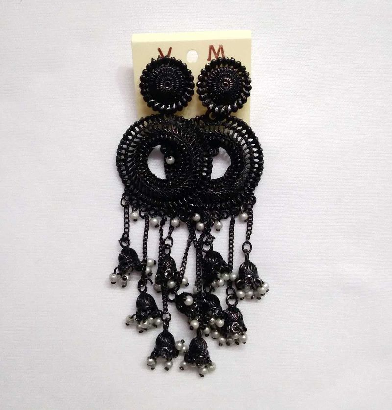 black jhumki