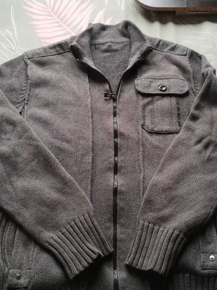 Stylish Gray Knit Jacket