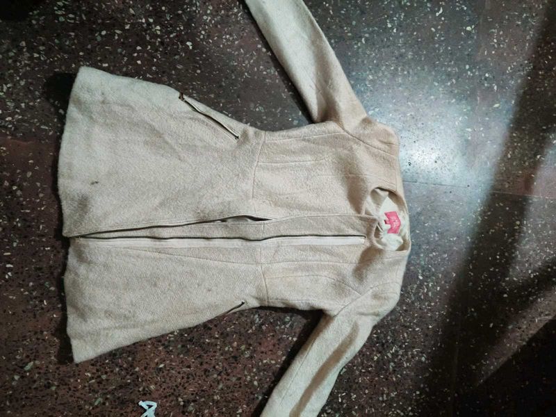Stylish Beige coat no return