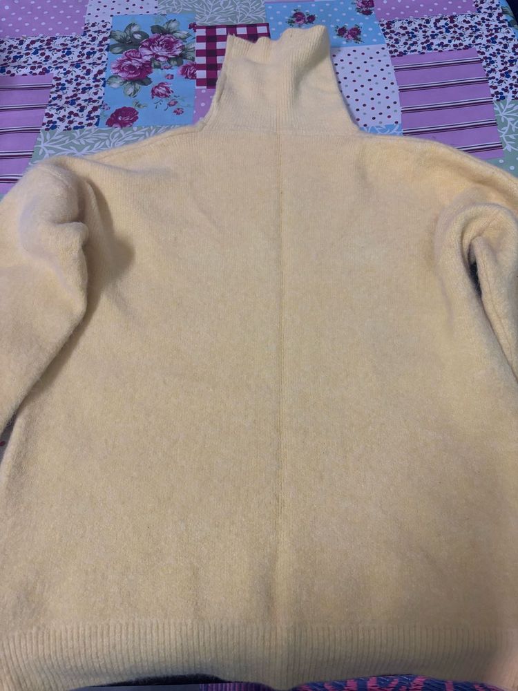 Cozy Yellow Turtleneck Sweater