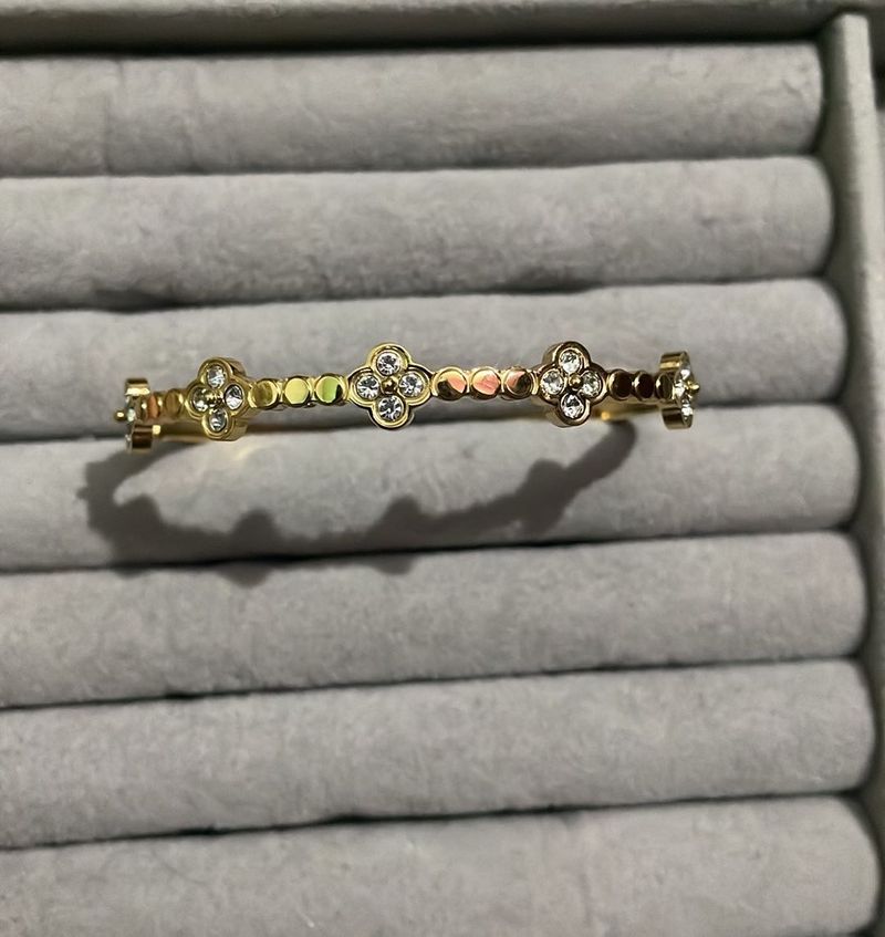 Flower Stone Bracelet