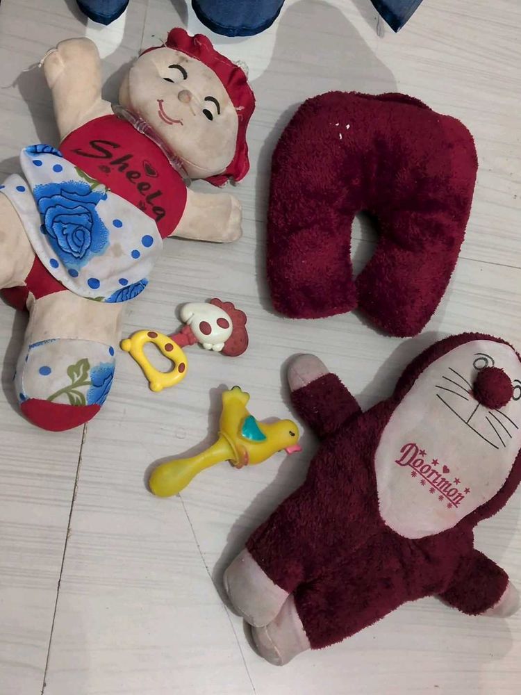 new born kid&#39;s pillow with Cute Plush Toys Bundle