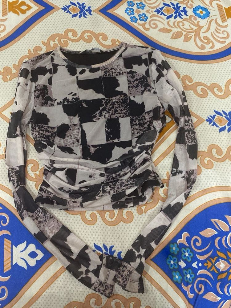 Abstract Print Mesh Top