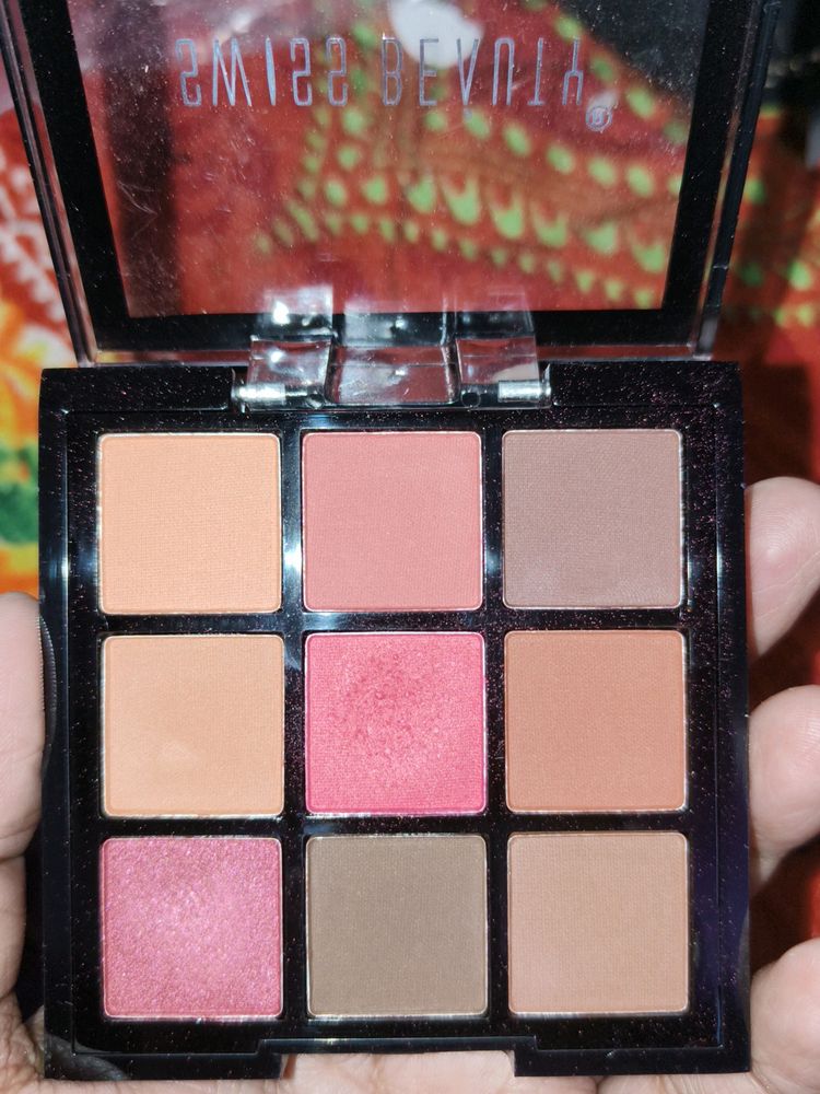 Swiss Beauty Ultimate Eyeshadow Palette