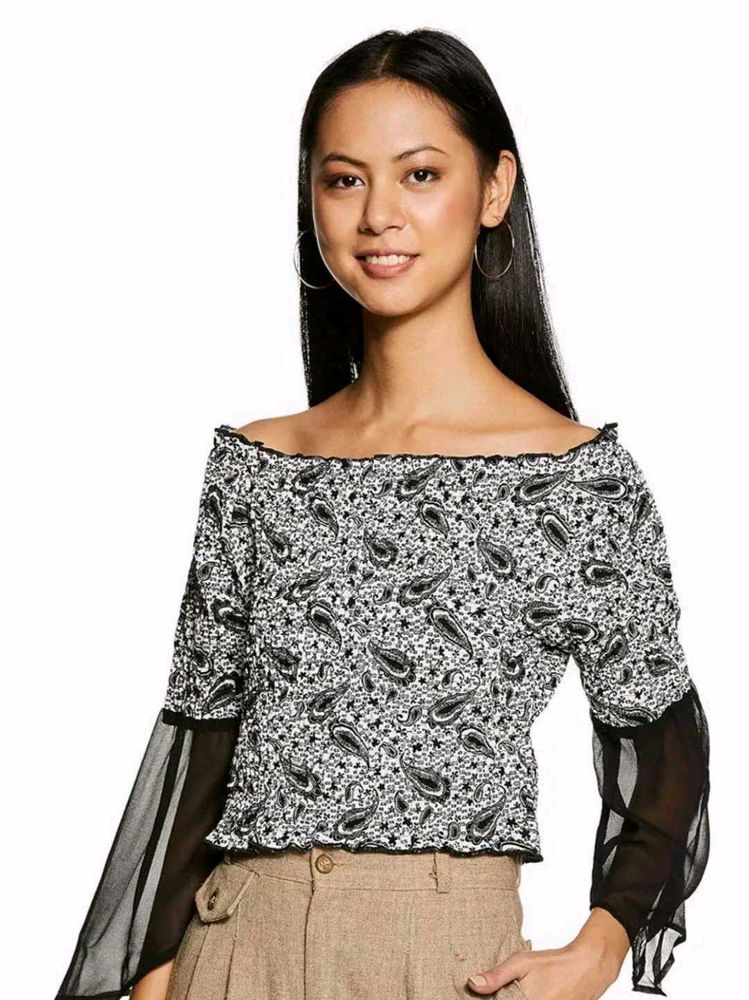Paisley Print Off Shoulder Crop Tee