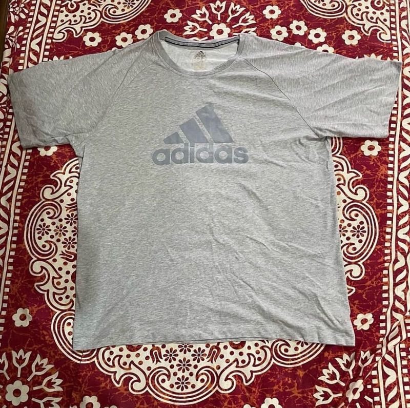 mid 2000 Adidas Grey T-Shirt