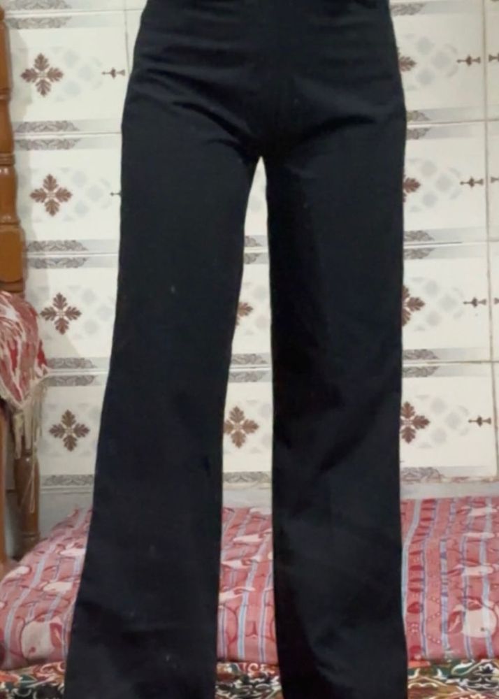 BLACK TROUSER