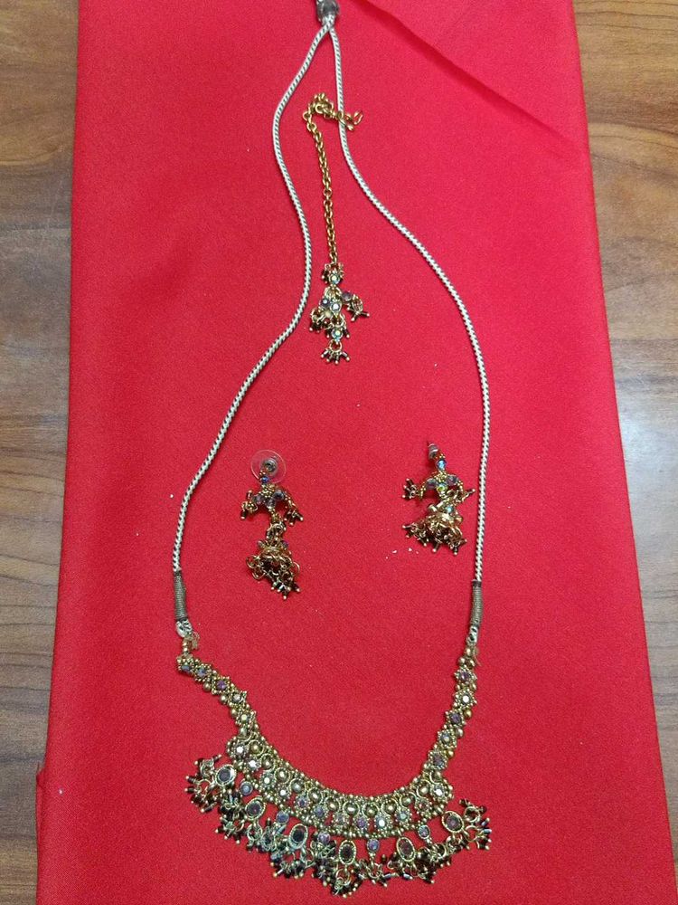 Necklace Set