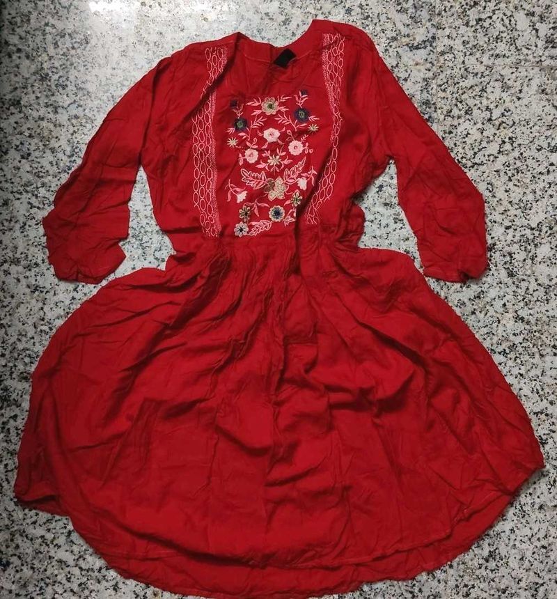 Red Embroidered Kurta