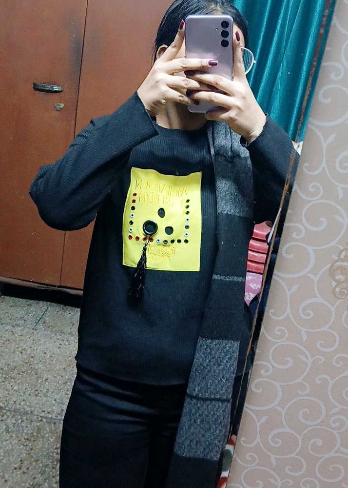 Black And Yellow Top 💛