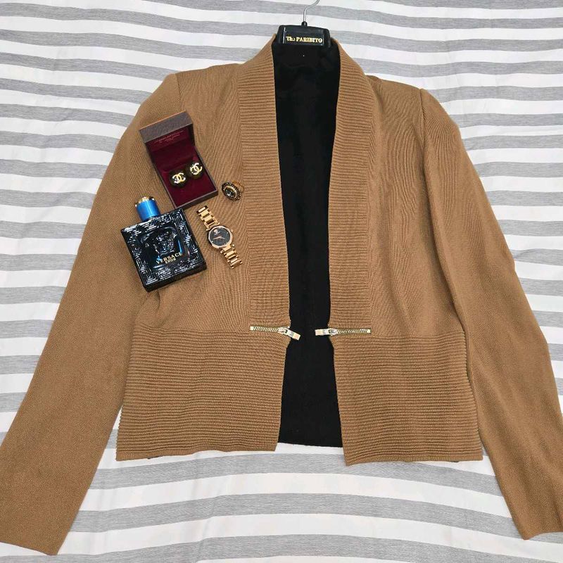 Elegant Tan Knit Cardigan