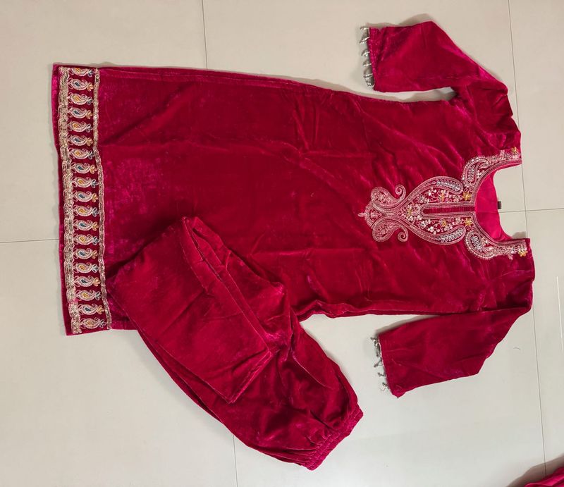 44 Inch Pink Velvet Dress Without Duppata