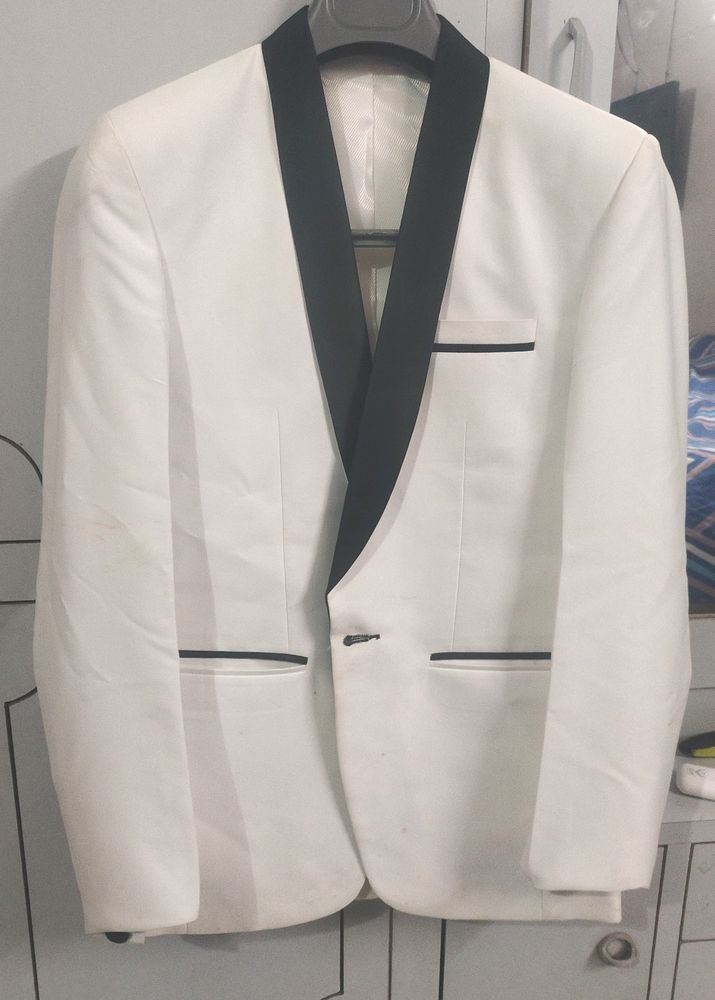 It Is A Stitched Blazer And. Basket