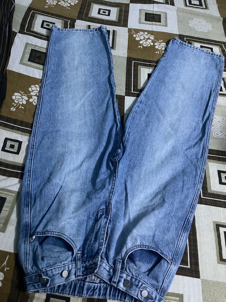 baggy denim with adjustable waist