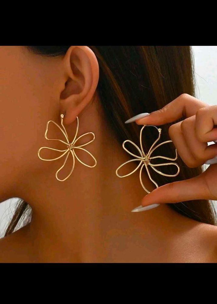 Floral Wire Earrings