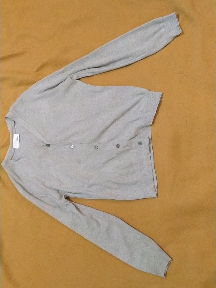 Gray Cardigan 🤍