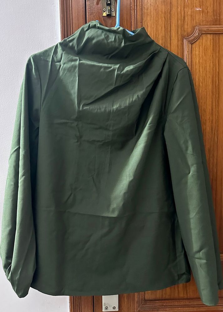 Green Long Sleeve top