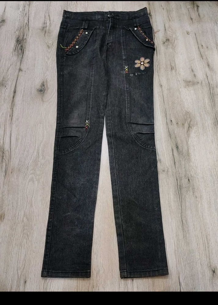 sc1269 Stylish Sabrin Jeans size 28