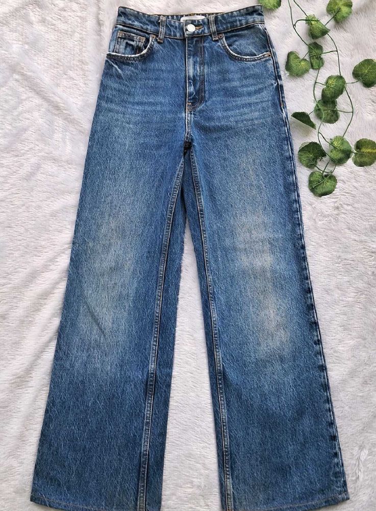 ZARA wide Leg Jeans