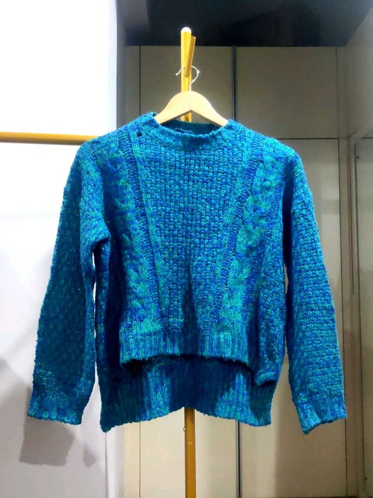 Stylish Blue Knit Sweater