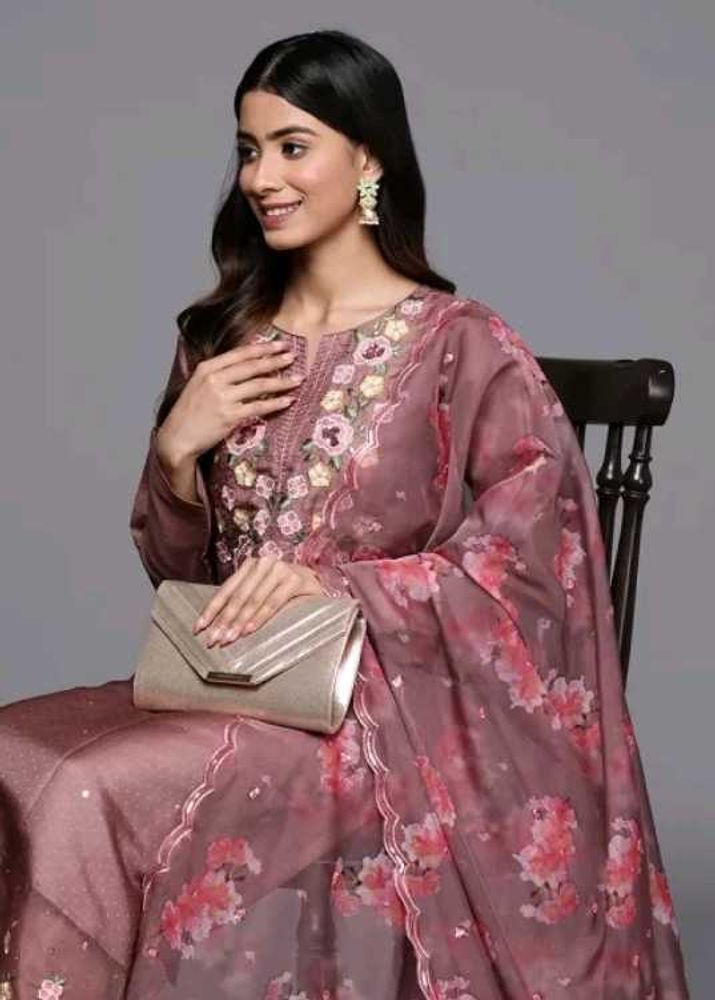 Elegant Floral Kurta Set