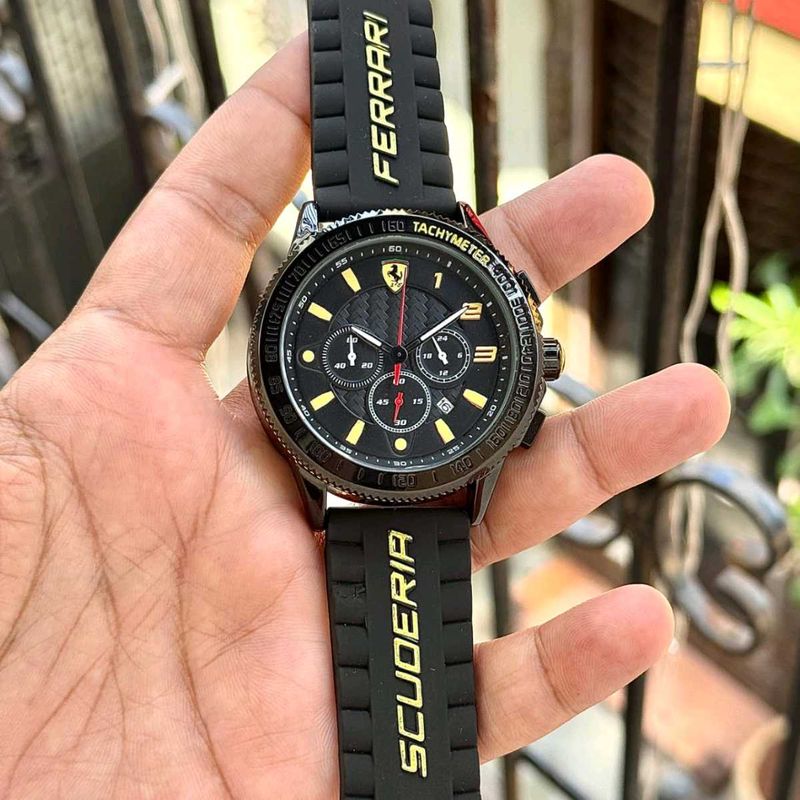 SCUDERIA FERRARI MENS BLACK SPORTS PREMIUM WATCH