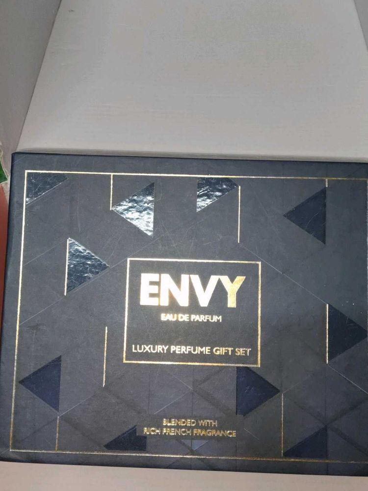 Envy Luxury Perfume Gift Set