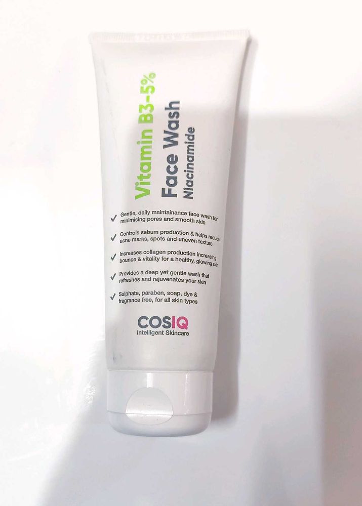 COSIQ Vitamin B3 Face Wash