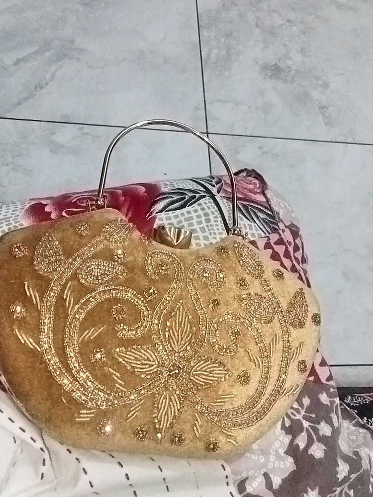 Embroidery Clutch