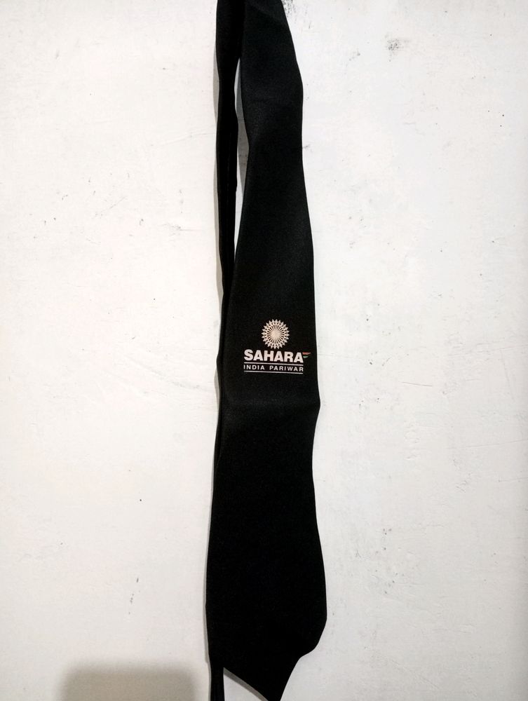 Sahara India Pariwar Tie