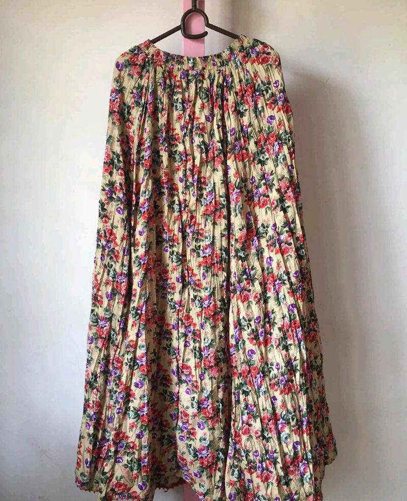 💥Price Drop💥.Floral Skirt