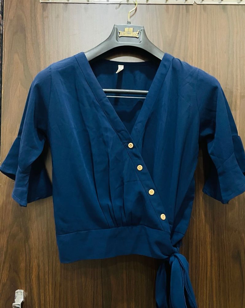 🦋Elegant Navy Blue Wrap Crop Top🦋