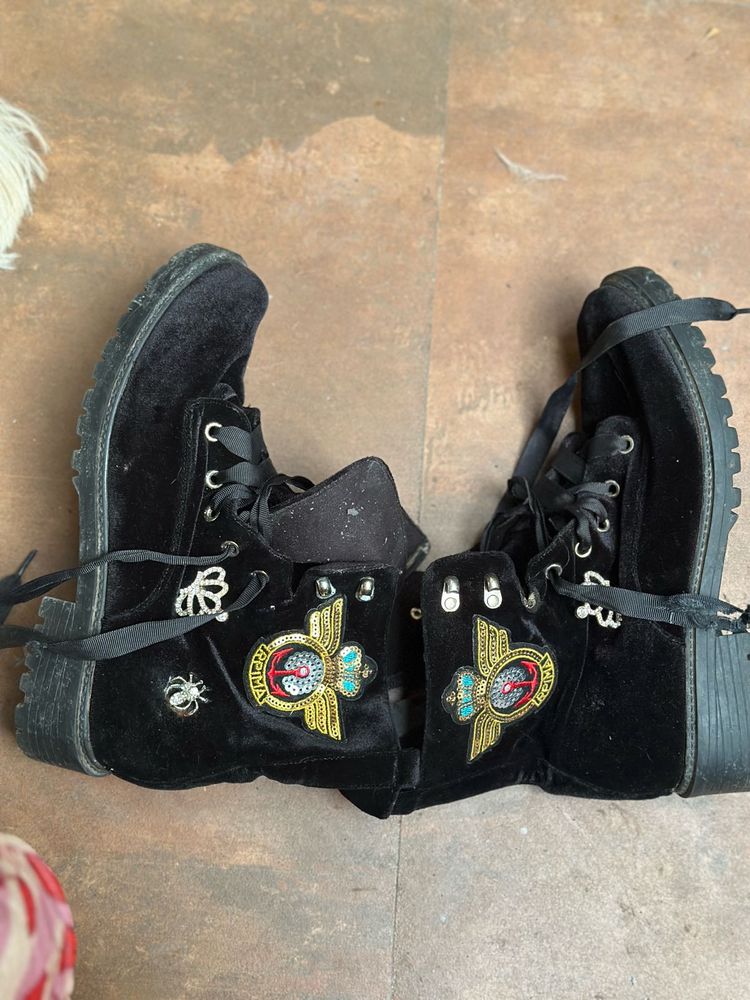 Truffle Collection Black Derby Boots 39 Euro