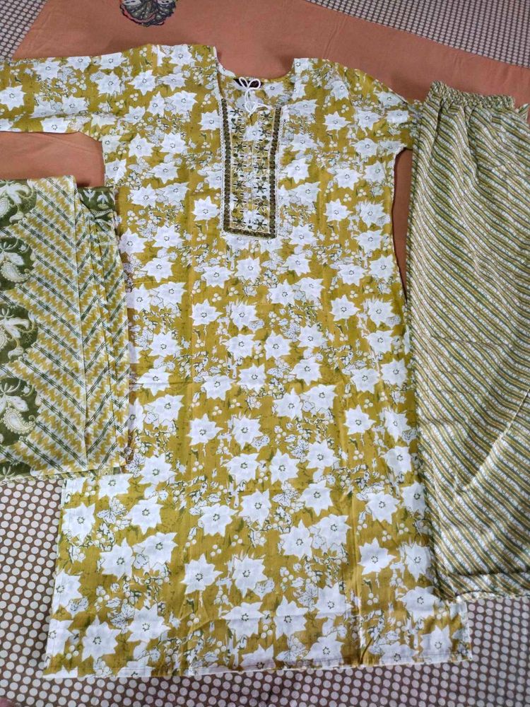🎀Floral Print Kurta Set🎀