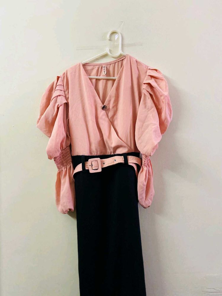 Chic Pink &amp; Black Dress🩷